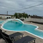 Piedranegra Villa *