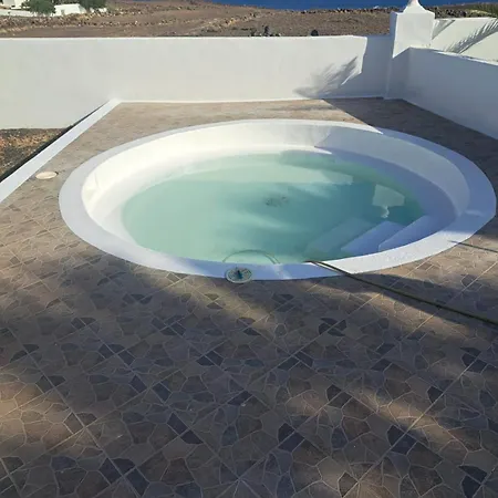 Piedranegra Villa *