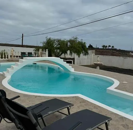 Piedranegra فيلة *